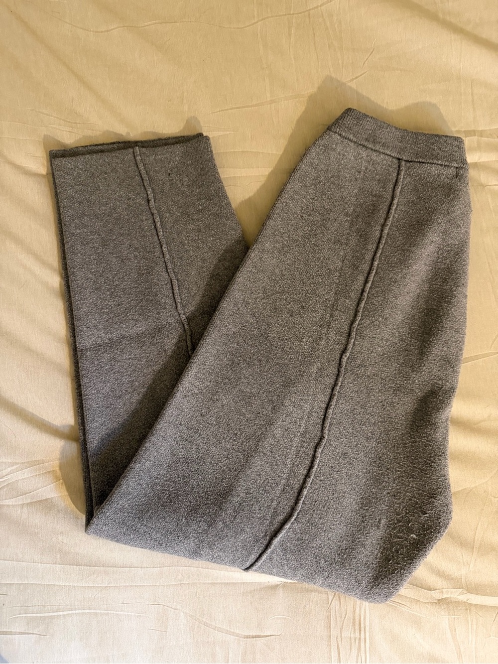 JustFab Heather Gray Sweatpants with Center Seam